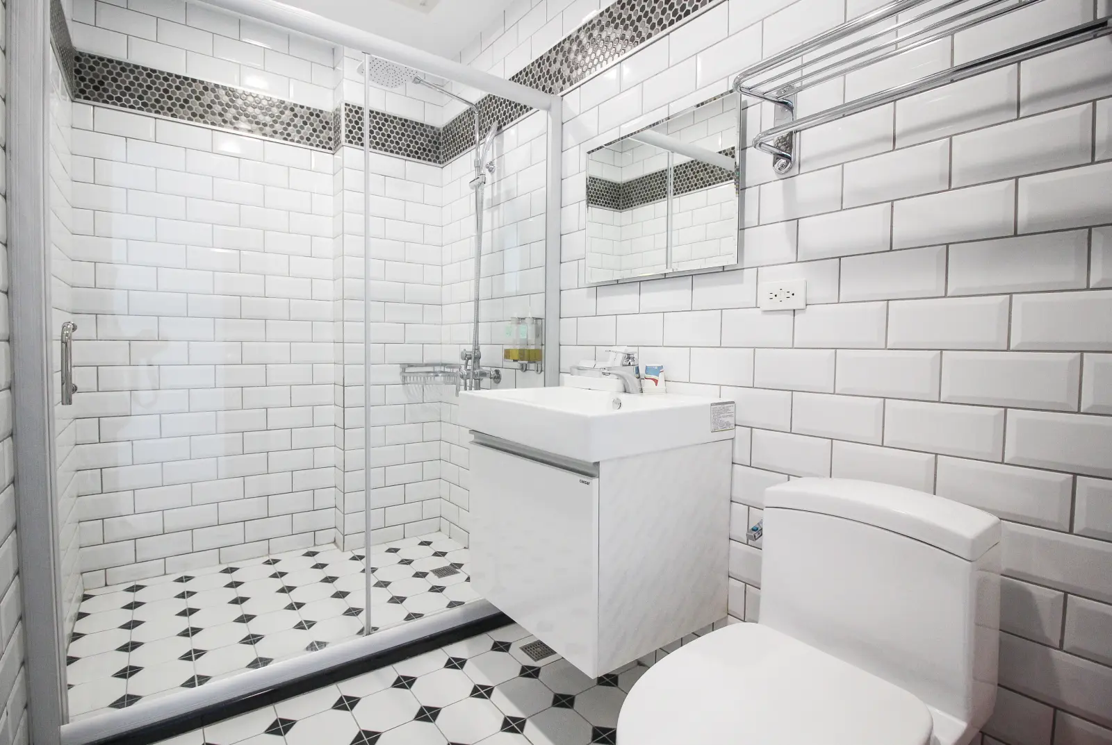 301小鹿森林四人房衛浴空間