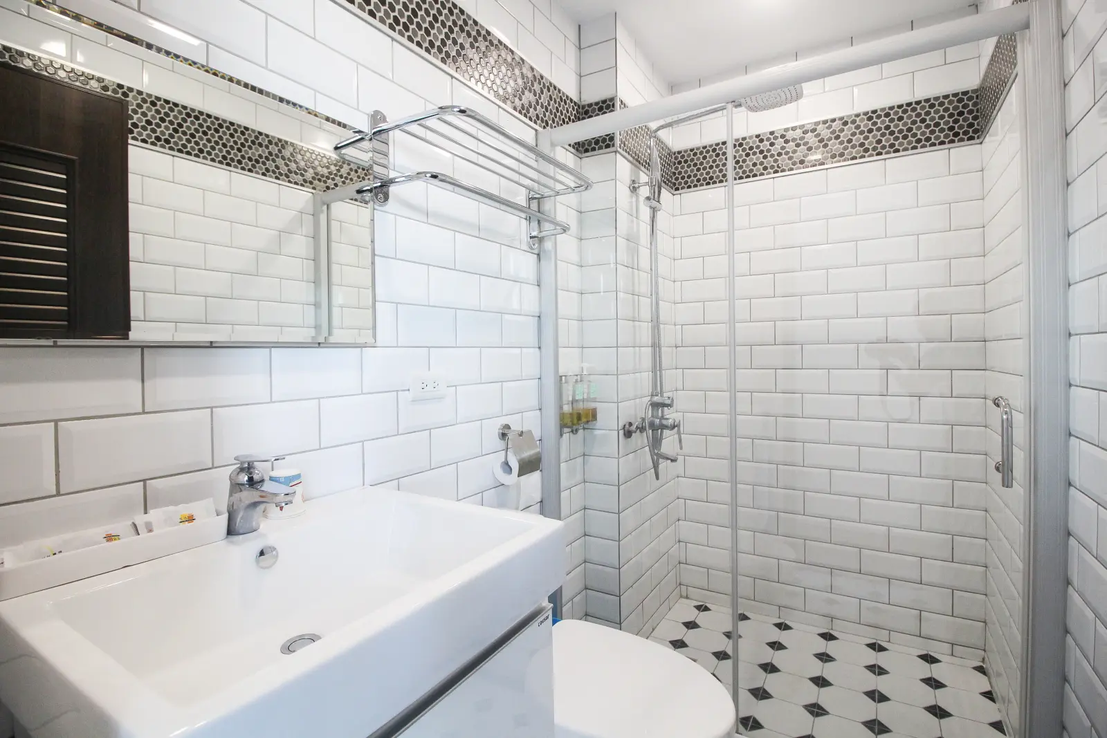 305滿天星雙人房衛浴空間