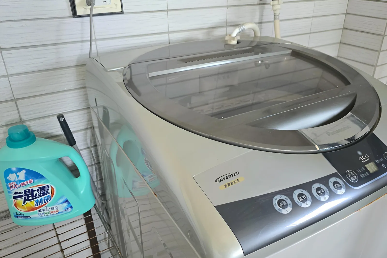 一樓大廳提供洗衣機與洗衣精